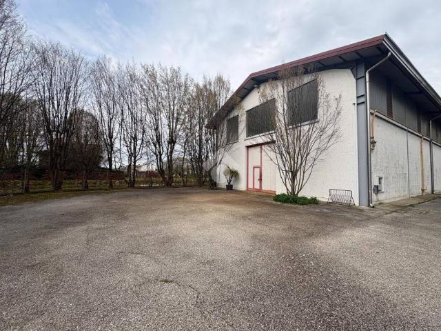 Locale Commerciale in affitto a Fonte, Asolo