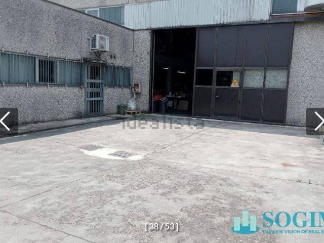 Locale Commerciale in affitto a Assago, Lombardia