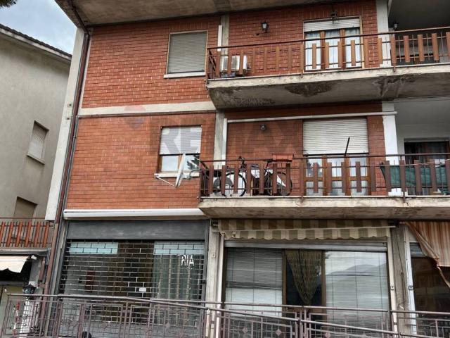 Locale Commerciale in affitto a Assisi, Umbria