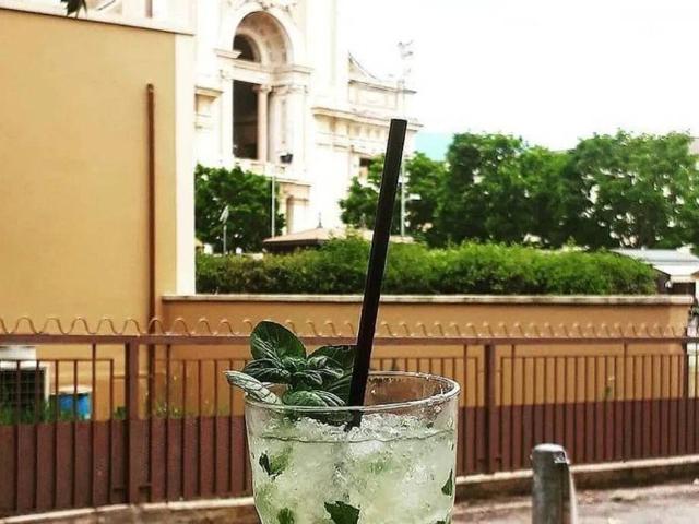 Locale Commerciale in affitto a Valecchie, Assisi