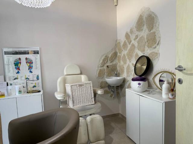 Locale Commerciale in affitto a Assisi, Umbria