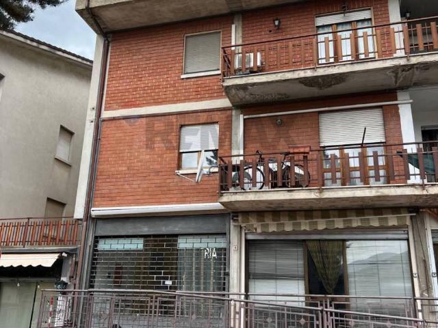 Locale Commerciale in affitto a Assisi, Umbria