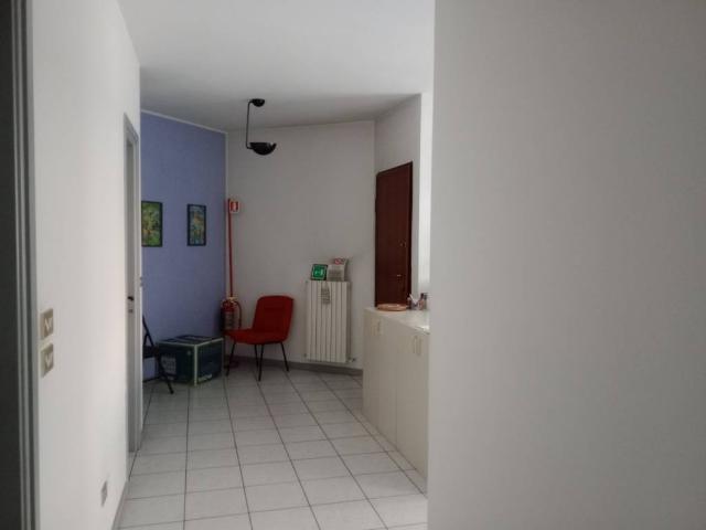 Locale Commerciale in affitto a Rione San Silvestro, Piemonte
