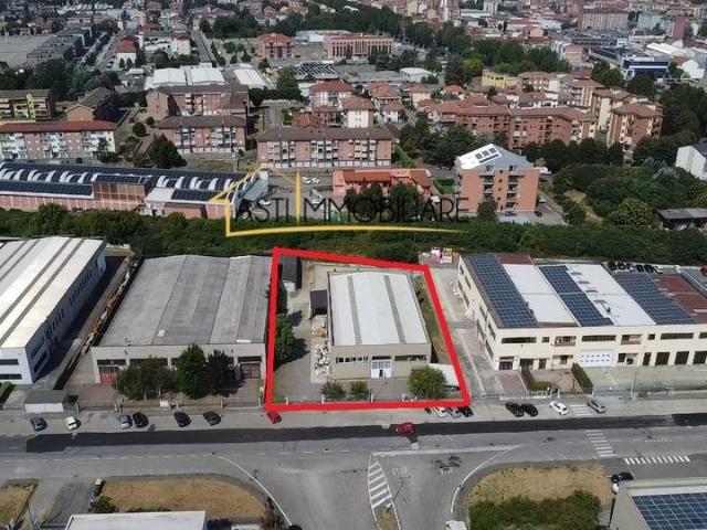 Locale Commerciale in affitto a Piemonte, Asti