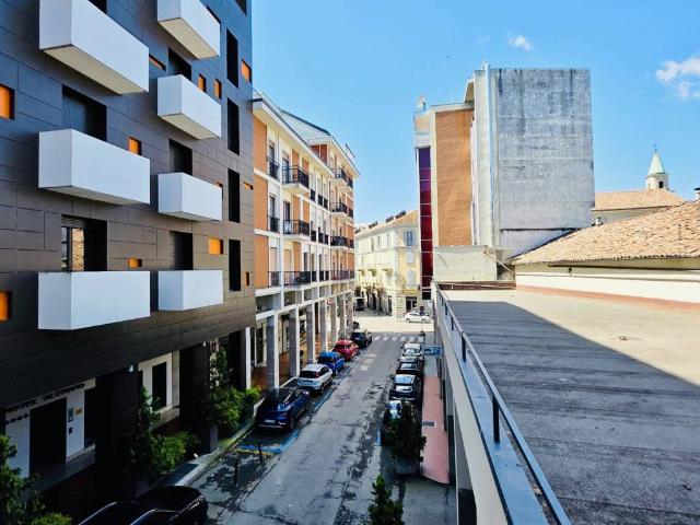 Locale Commerciale in affitto a Rione San Paolo, Piemonte