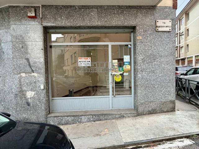 Locale Commerciale in affitto a Rione San Silvestro, Piemonte
