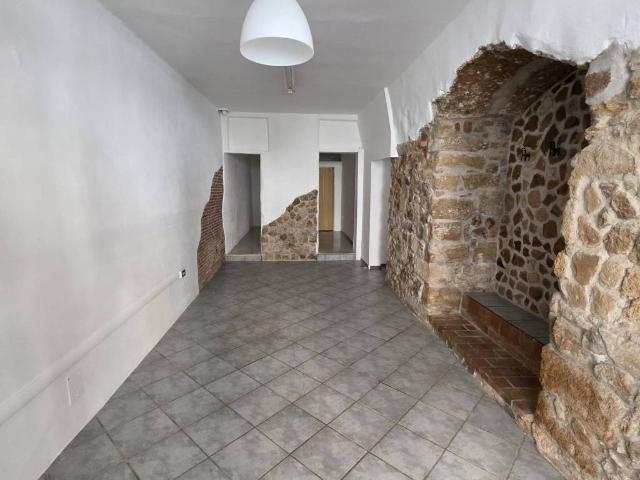 Locale Commerciale in affitto a Augusta, Sicilia