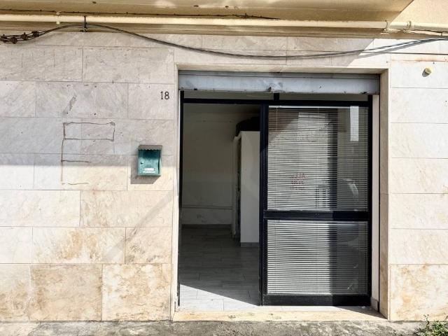 Locale Commerciale in affitto a Borgata, Augusta