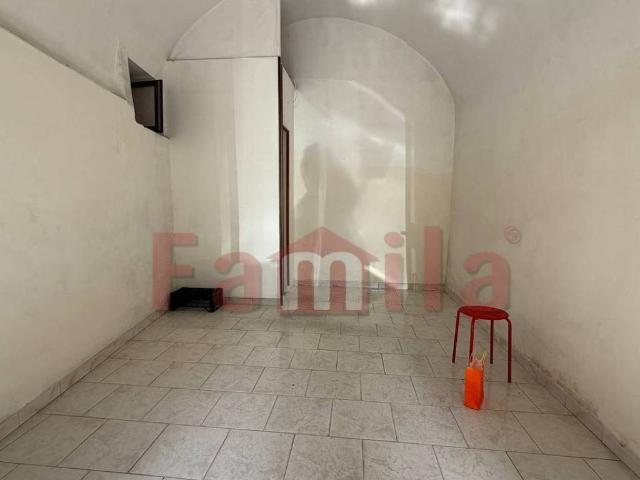 Locale Commerciale in affitto a Avella, Campania