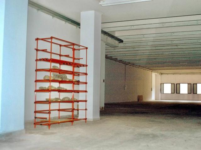 Locale Commerciale in affitto a Avellino, Campania