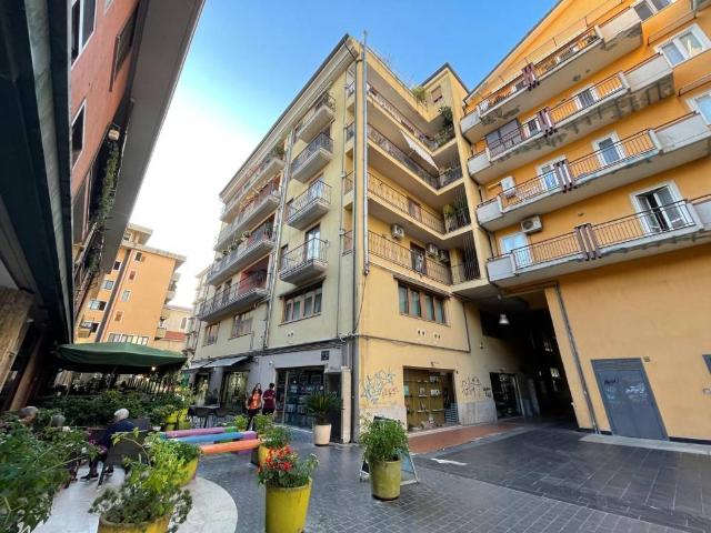 Locale Commerciale in affitto a Avellino, Campania