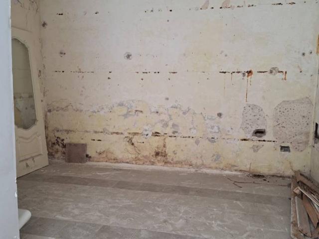 Locale Commerciale in affitto a Borgo San Lorenzo, Aversa