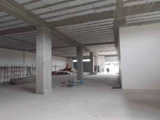 Locale Commerciale in affitto a Bagno d'Aversa, Aversa