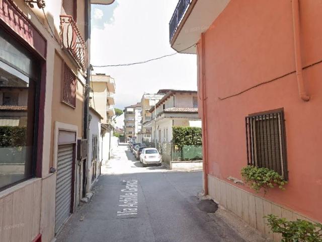 Locale Commerciale in affitto a Bagno d'Aversa, Aversa