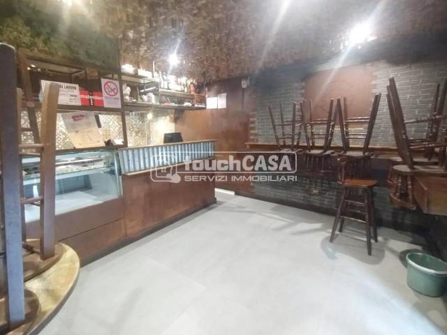 Locale Commerciale in affitto a Bagno d'Aversa, Aversa
