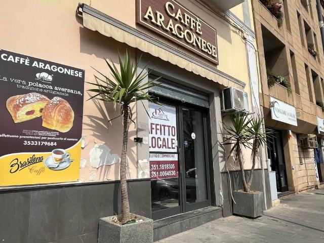Locale Commerciale in affitto a Borgo San Lorenzo, Aversa