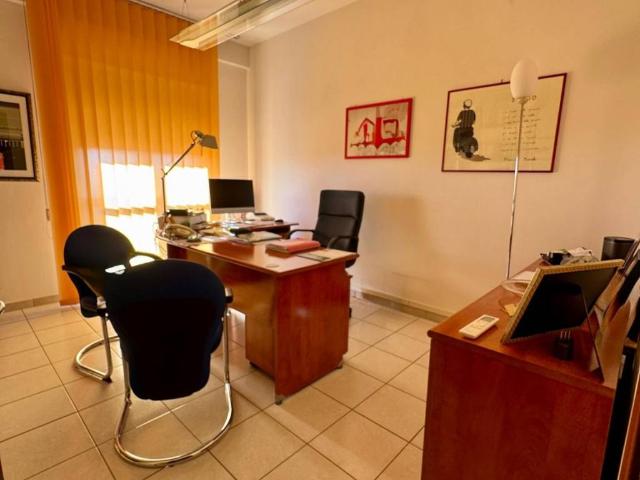 Locale Commerciale in affitto a Avezzano, Abruzzo