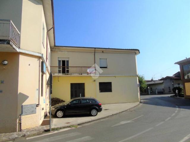 Locale Commerciale in affitto a Azzano Mella, Lombardia
