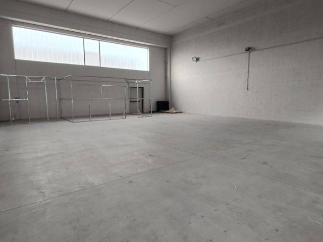Locale Commerciale in affitto a Bagnolo Cremasco, Lombardia