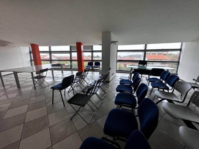 Locale Commerciale in affitto a Piemonte, Cuneo