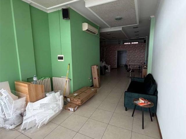 Locale Commerciale in affitto a San Biagio, Bagnolo San Vito