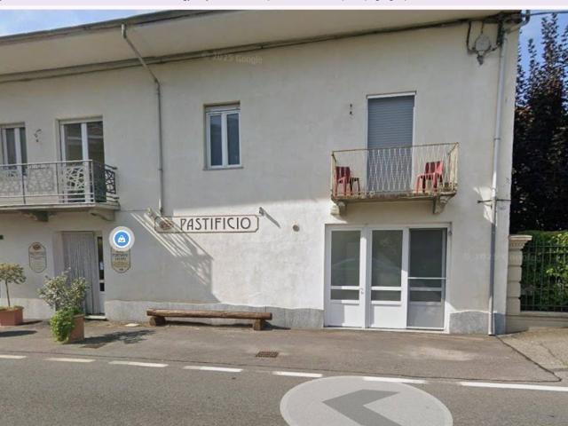 Locale Commerciale in affitto a Unione Montana di Comuni delle Valli di Lanzo, Ceronda e Casternone, Piemonte