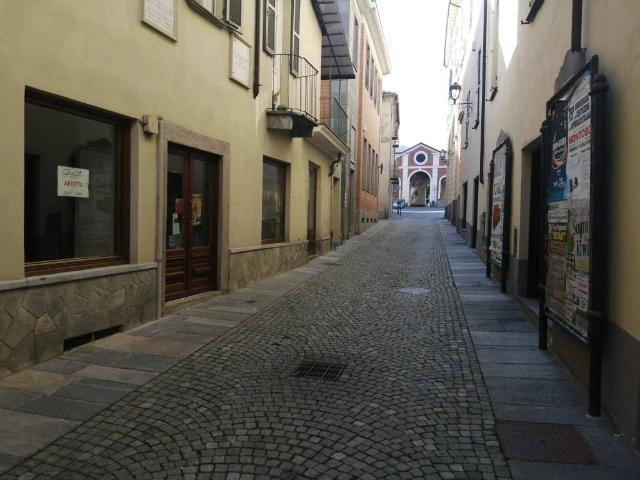 Locale Commerciale in affitto a Piemonte, Cuneo