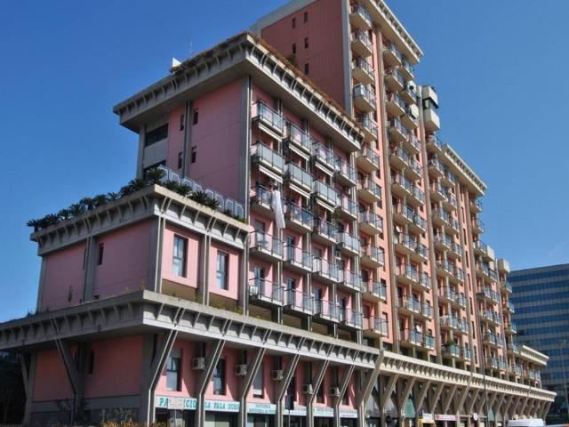 Locale Commerciale in affitto a Mungivacca, Bari