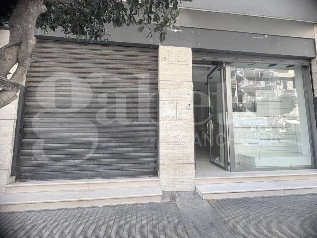Locale Commerciale in affitto a Municipio 1, Puglia