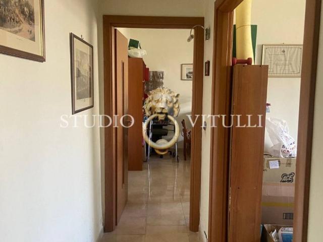 Locale Commerciale in affitto a Municipio 2, Puglia