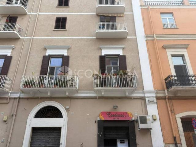 Locale Commerciale in affitto a Municipio 1, Puglia