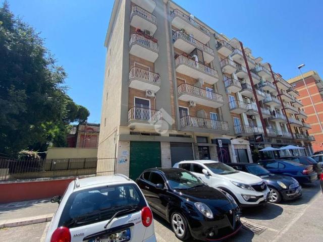 Locale Commerciale in affitto a Poggiofranco, Bari