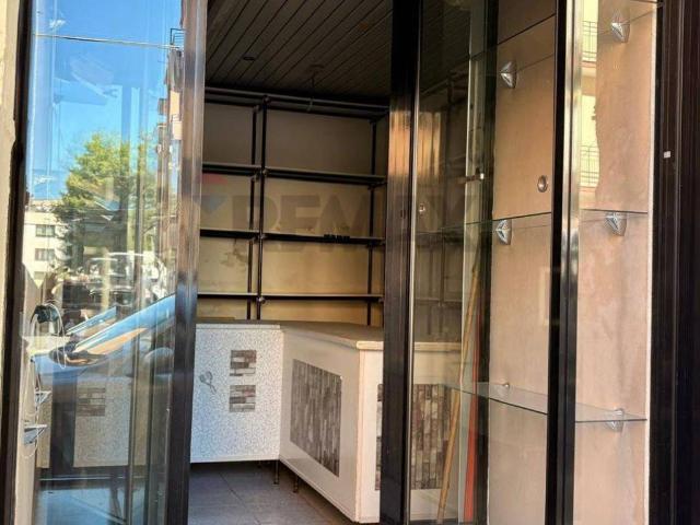 Locale Commerciale in affitto a Poggiofranco, Puglia