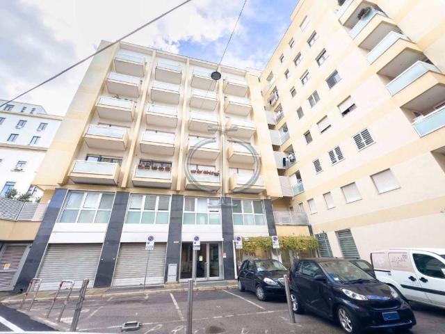 Locale Commerciale in affitto a Murat, Bari