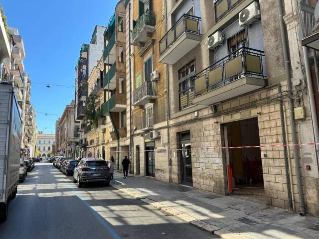 Locale Commerciale in affitto a Municipio 1, Puglia