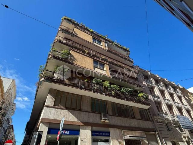 Locale Commerciale in affitto a Municipio 1, Puglia