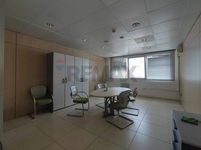 Locale Commerciale in affitto a Puglia, Barletta-andria-trani