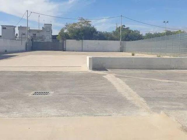 Locale Commerciale in affitto a Puglia, Barletta-andria-trani