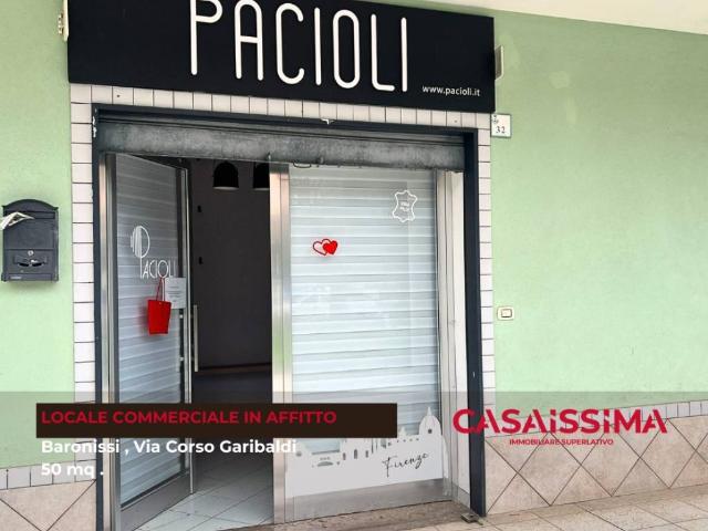 Locale Commerciale in affitto a Sava, Baronissi