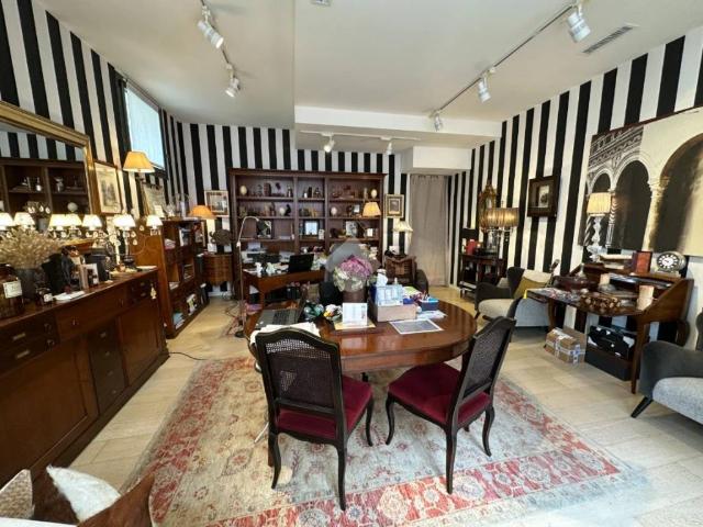 Locale Commerciale in affitto a San Marco, Bassano Del Grappa