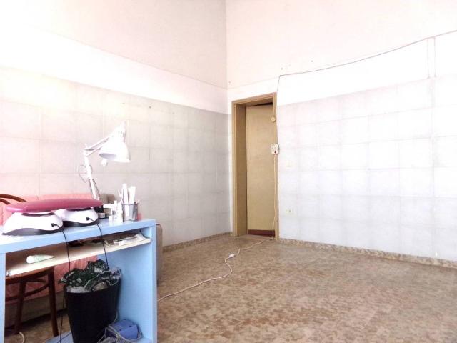 Locale Commerciale in affitto a Battaglia Terme, Veneto