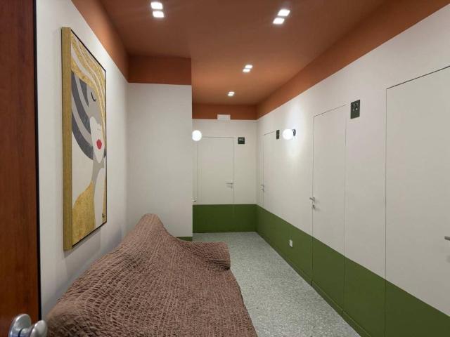 Locale Commerciale in affitto a Olevano Sul Tusciano, Campania