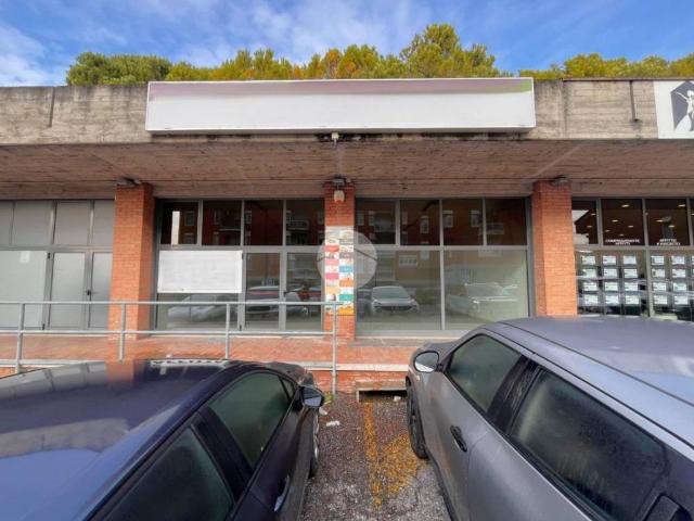 Locale Commerciale in affitto a Bedizzole, Lombardia