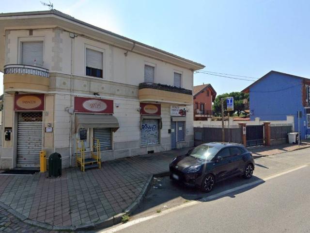 Locale Commerciale in affitto a Fornaci, Piemonte