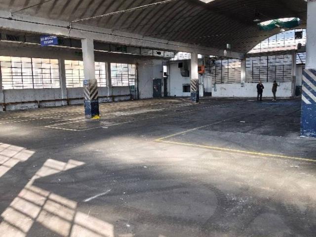 Locale Commerciale in affitto a Fornaci, Piemonte