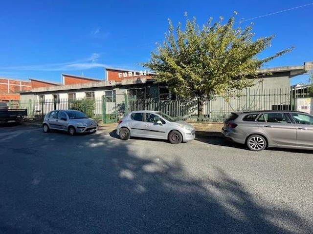 Locale Commerciale in affitto a Borgo Melano, Piemonte