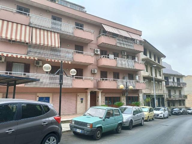 Locale Commerciale in affitto a Belmonte Mezzagno, Sicilia