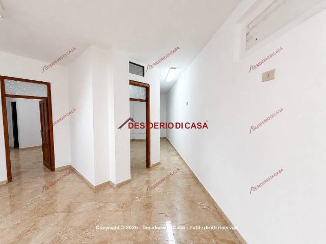 Locale Commerciale in affitto a Belmonte Mezzagno, Sicilia