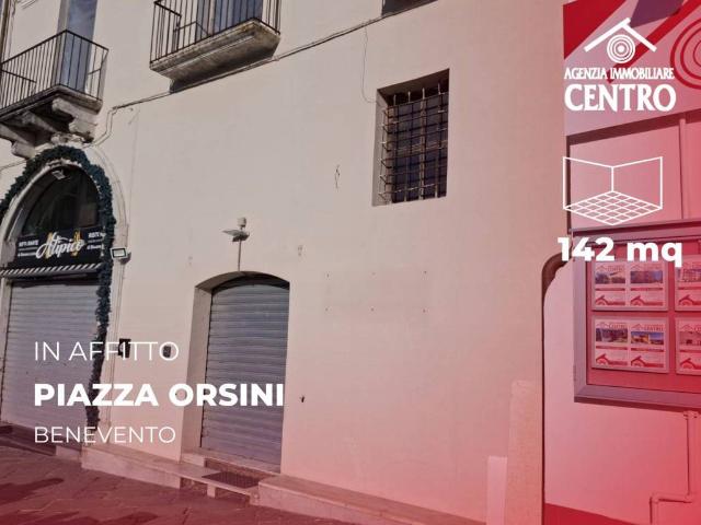Locale Commerciale in affitto a Benevento, Campania