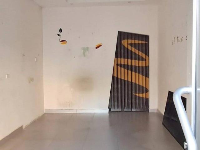 Locale Commerciale in affitto a Benevento, Campania